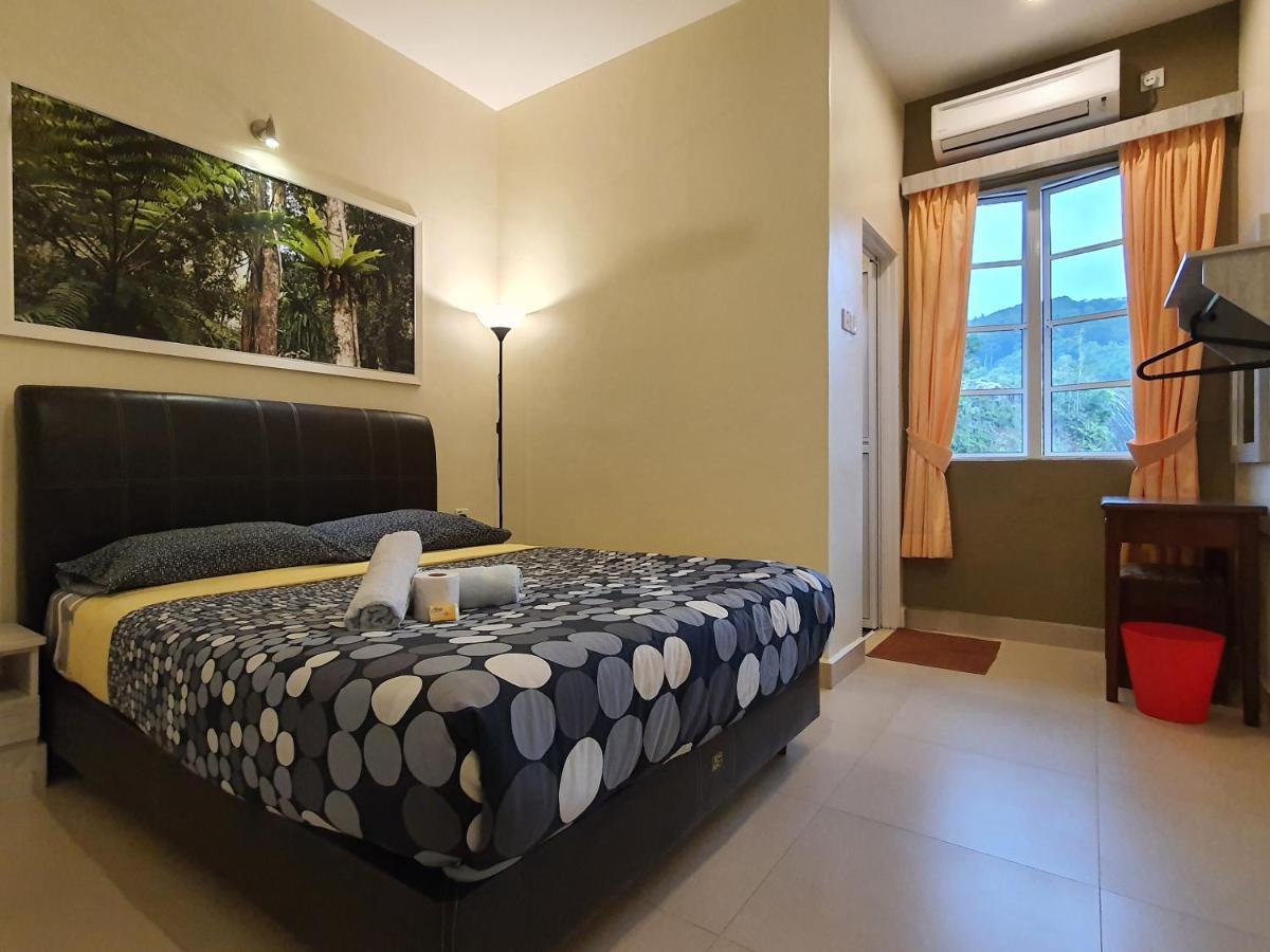 Fathers Guesthouse Bungalow Cameron Highlands Buitenkant foto